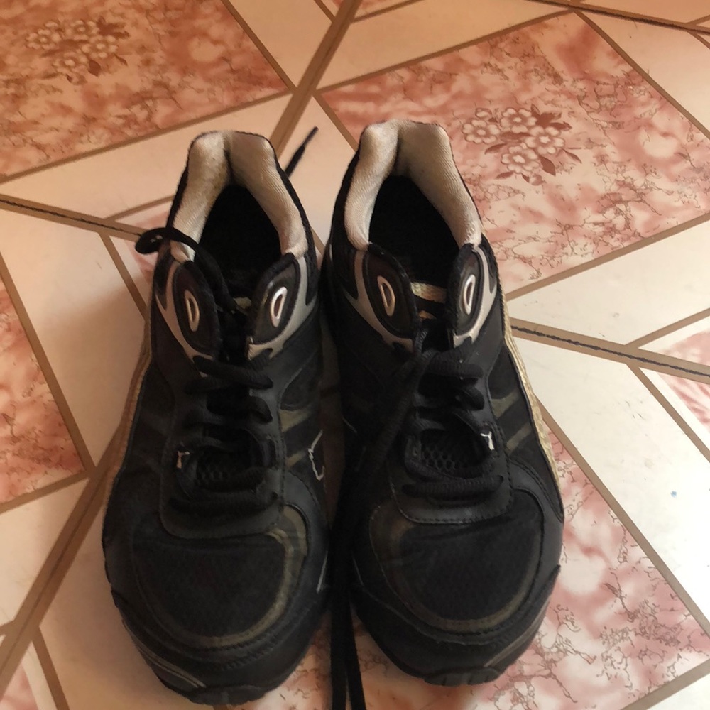 Puma sneakers